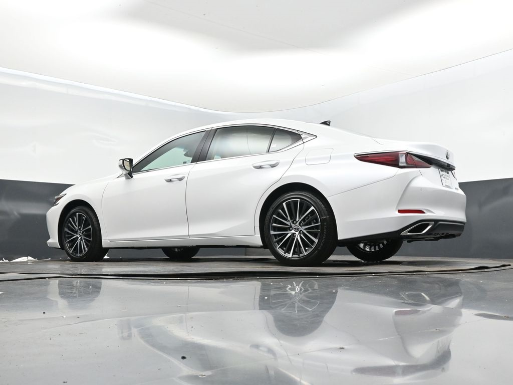 2025 Lexus ES 350 photo 34