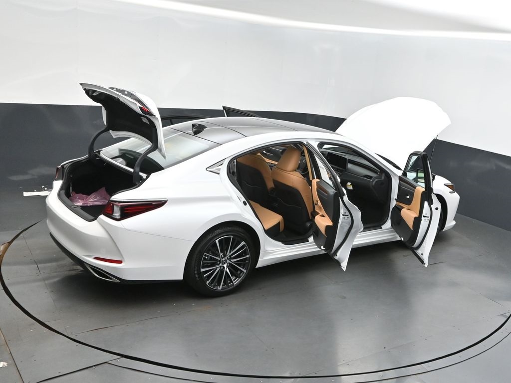 2025 Lexus ES 350 photo 42