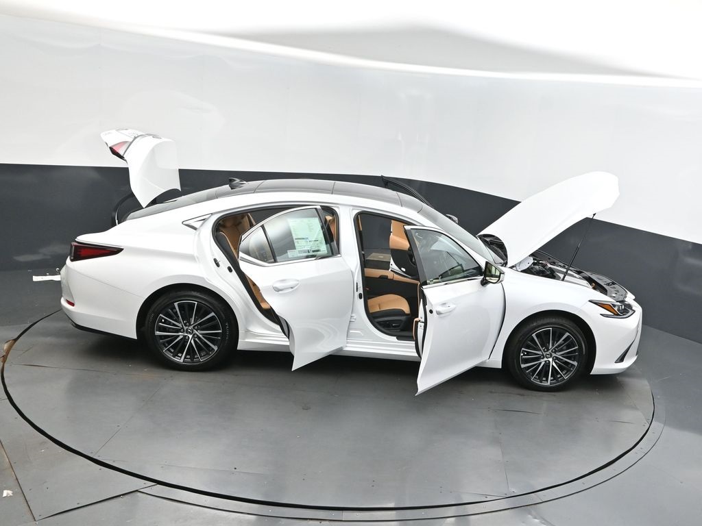 2025 Lexus ES 350 photo 43