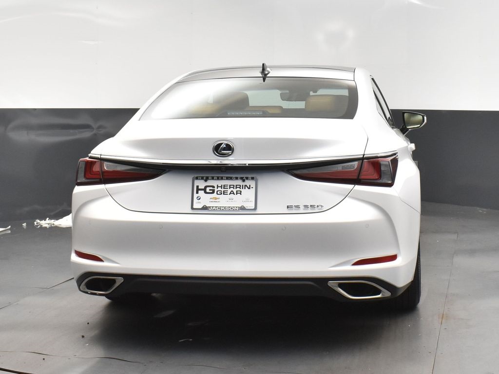 2025 Lexus ES 350 photo 7
