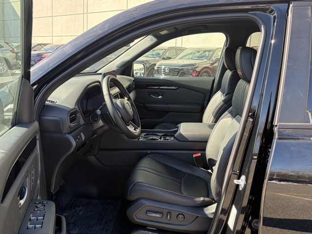 new 2026 Honda Pilot car, priced at $51,890