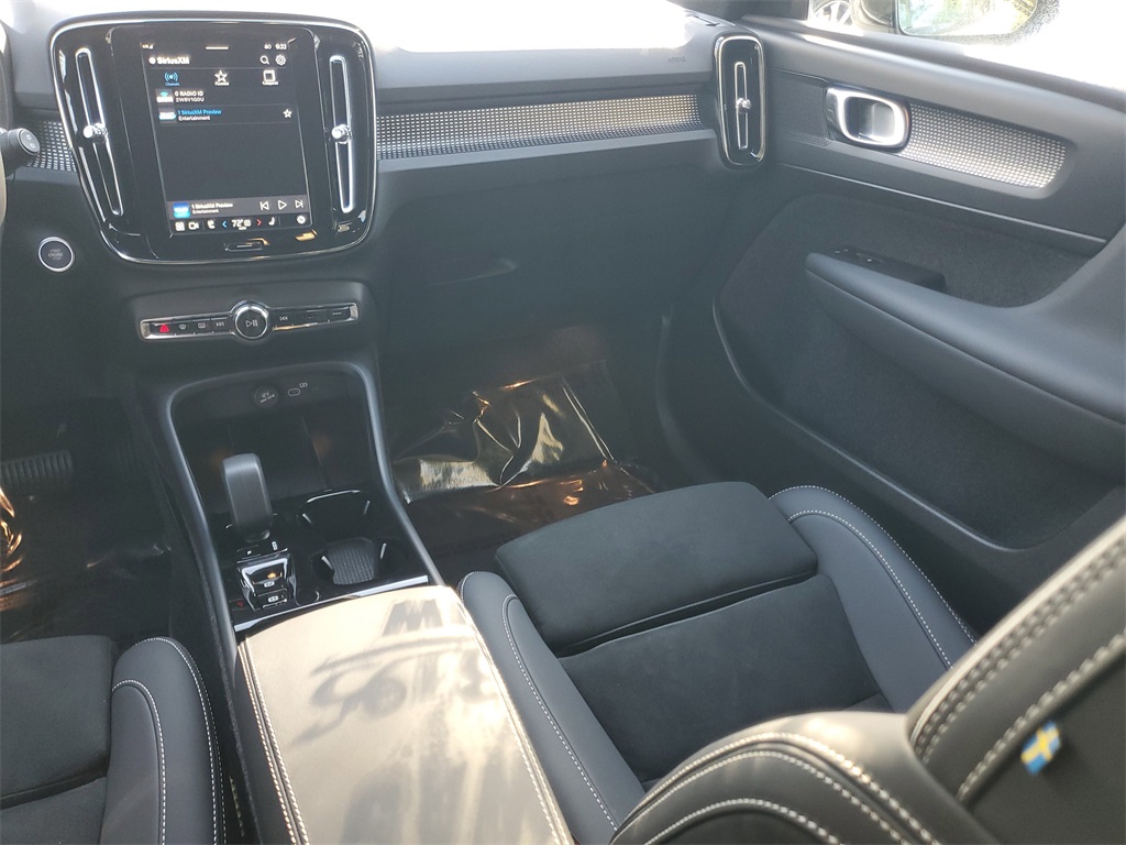 used 2025 Volvo XC40 car, priced at $30,895