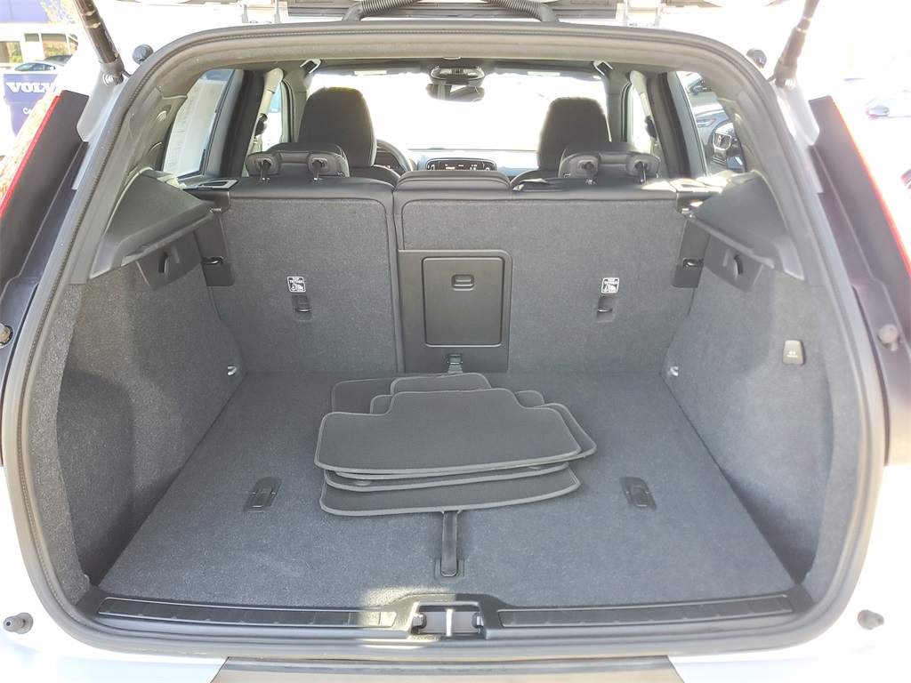 used 2025 Volvo XC40 car, priced at $30,895