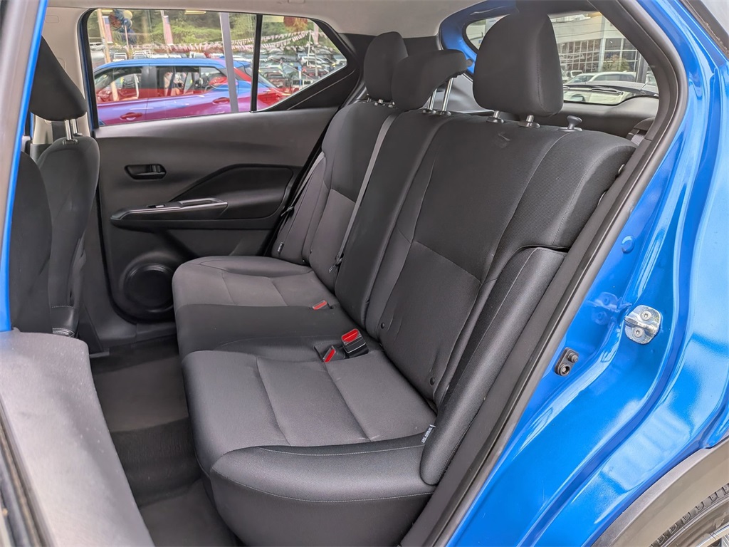 2023 Nissan Kicks S photo 18