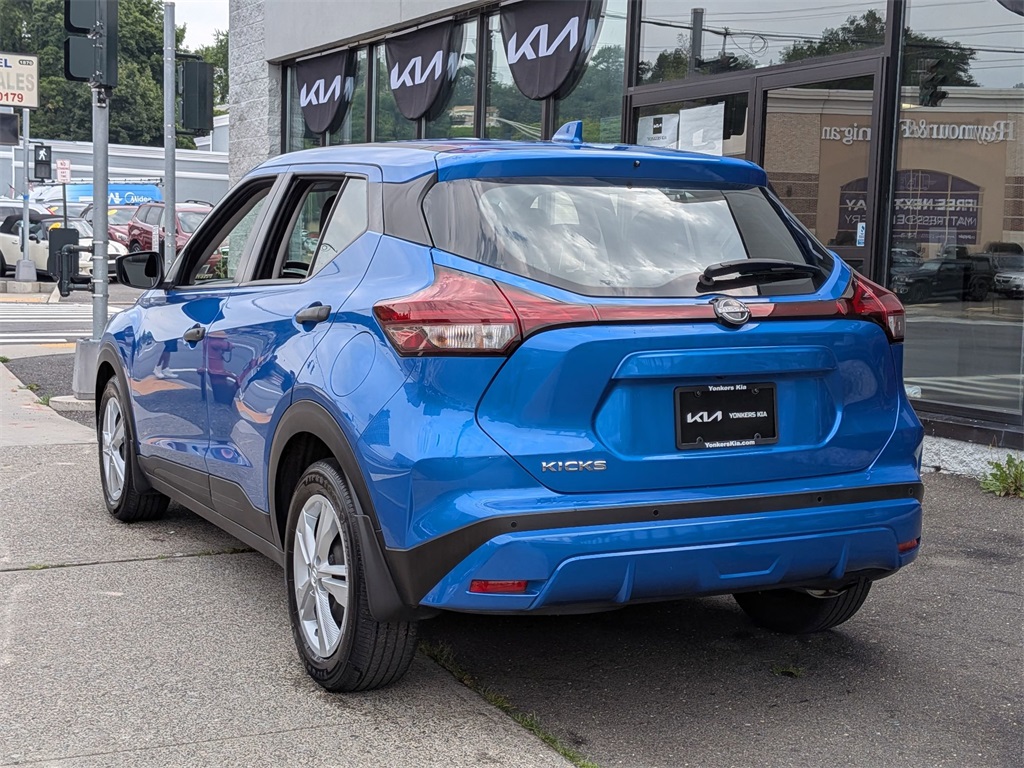 2023 Nissan Kicks S photo 7