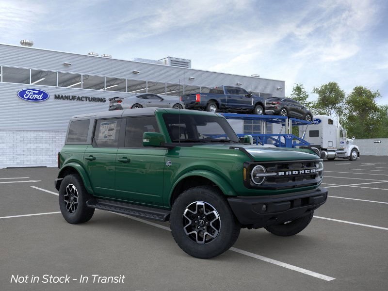 2025 Ford Bronco 4-Door Outer Banks's photo