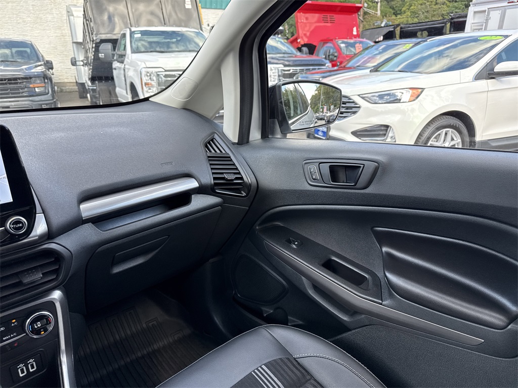 2022 Ford EcoSport SES photo 16