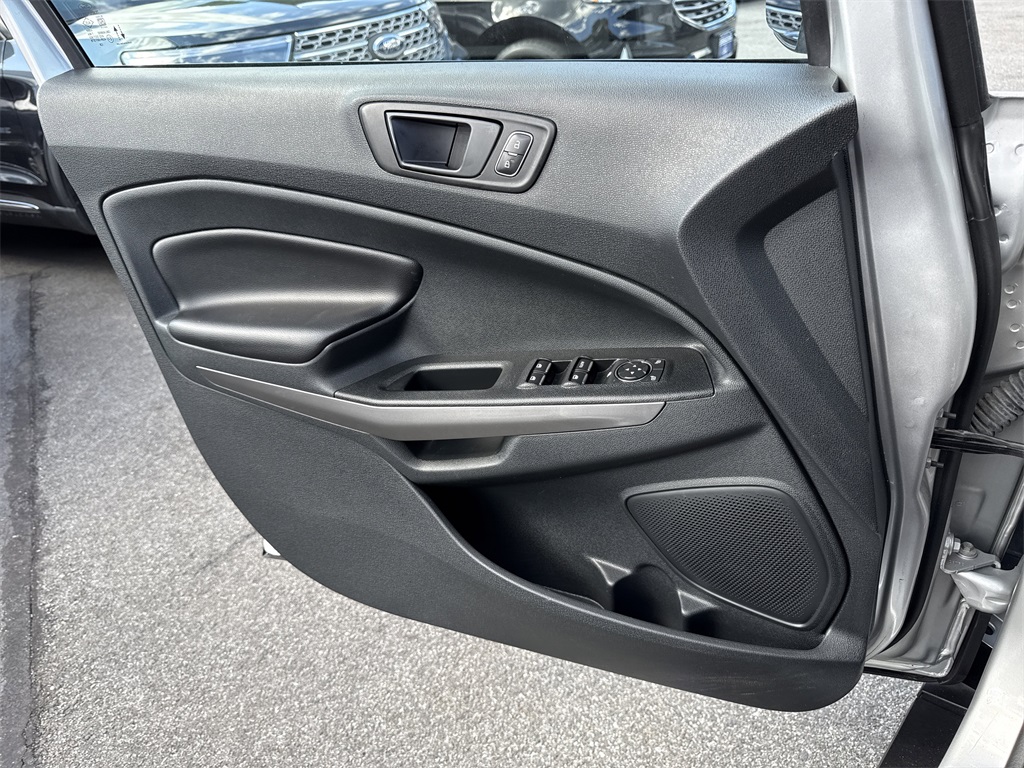 2022 Ford EcoSport SES photo 24
