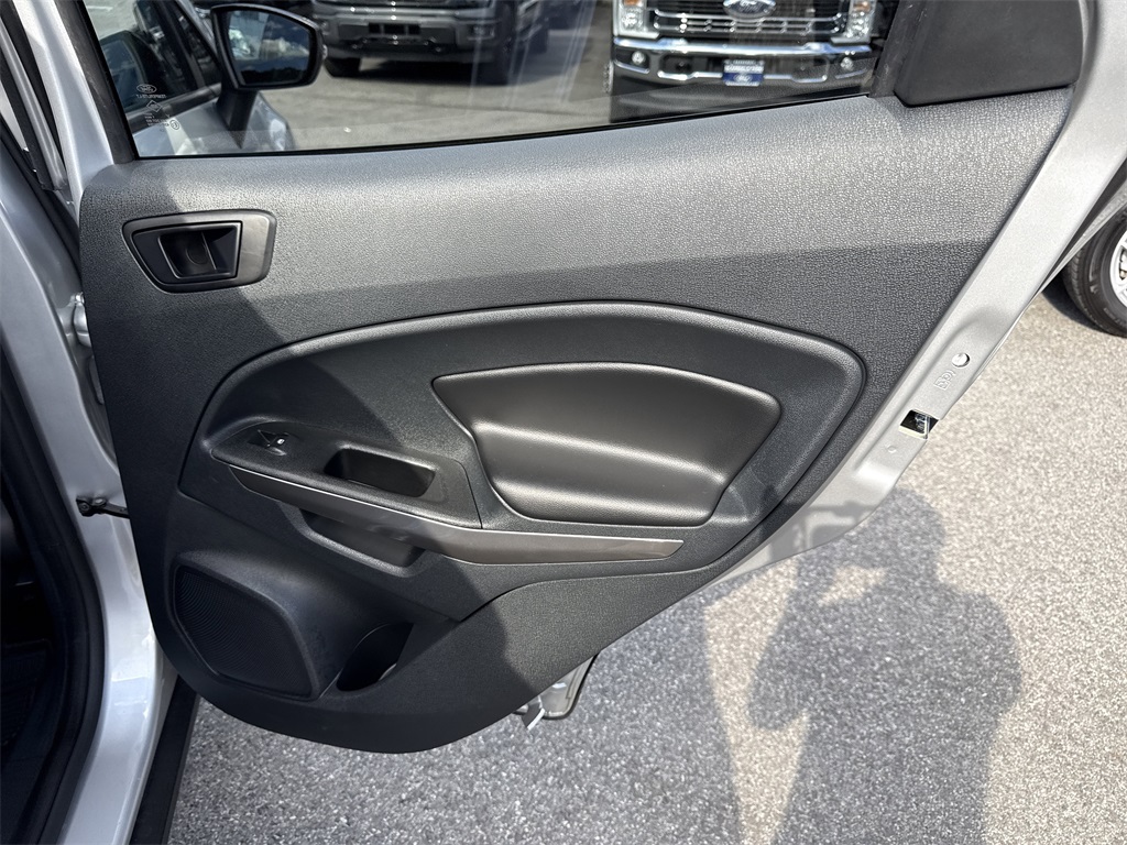 2022 Ford EcoSport SES photo 30