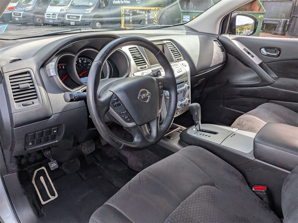 2014 Nissan Murano SV photo 11