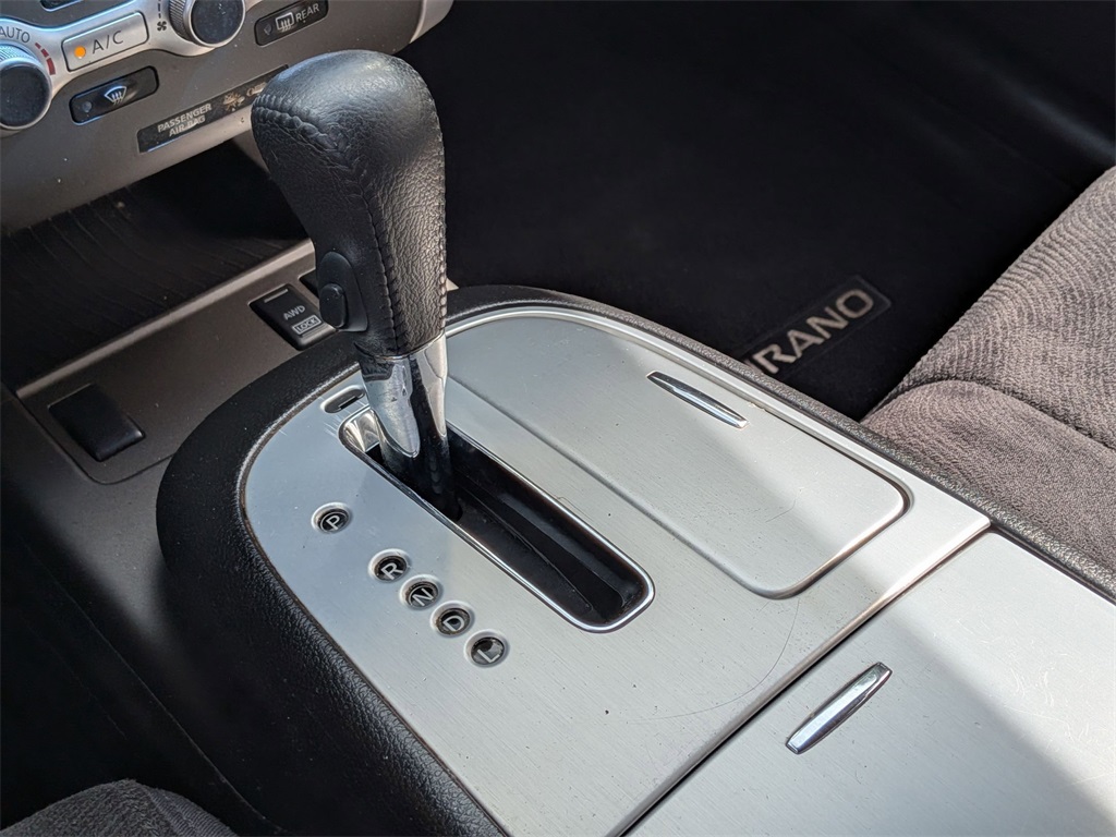 2014 Nissan Murano SV photo 14