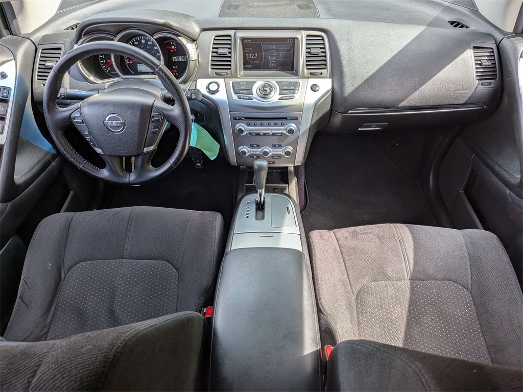 2014 Nissan Murano SV photo 17
