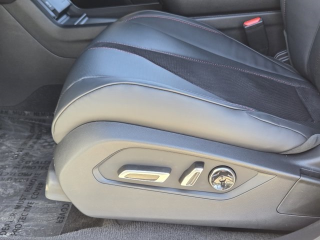 new 2026 Acura RDX car, priced at $52,650