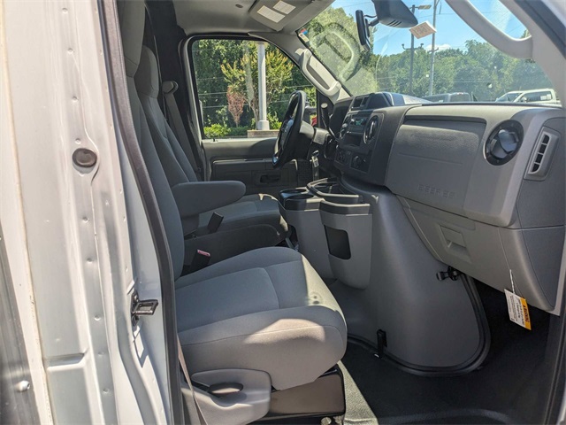 2024 Ford E-350 photo 24