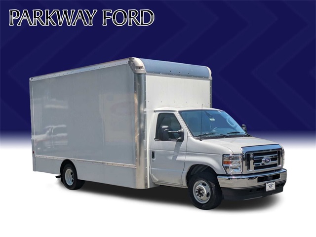 2024 Ford E-350 photo 3