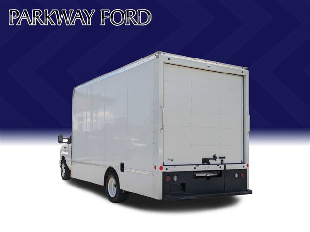2024 Ford E-350 photo 7