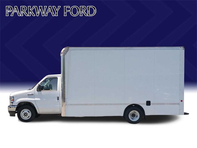 2024 Ford E-350 photo 8
