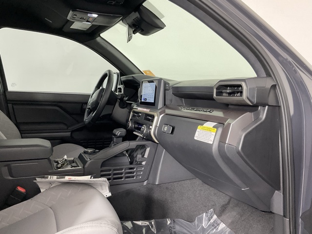 2025 Toyota Tacoma SR5 photo 16