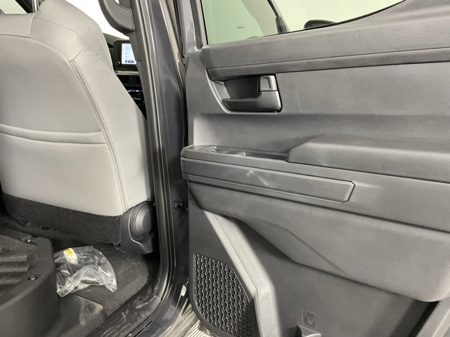 2025 Toyota Tacoma SR5 photo 17