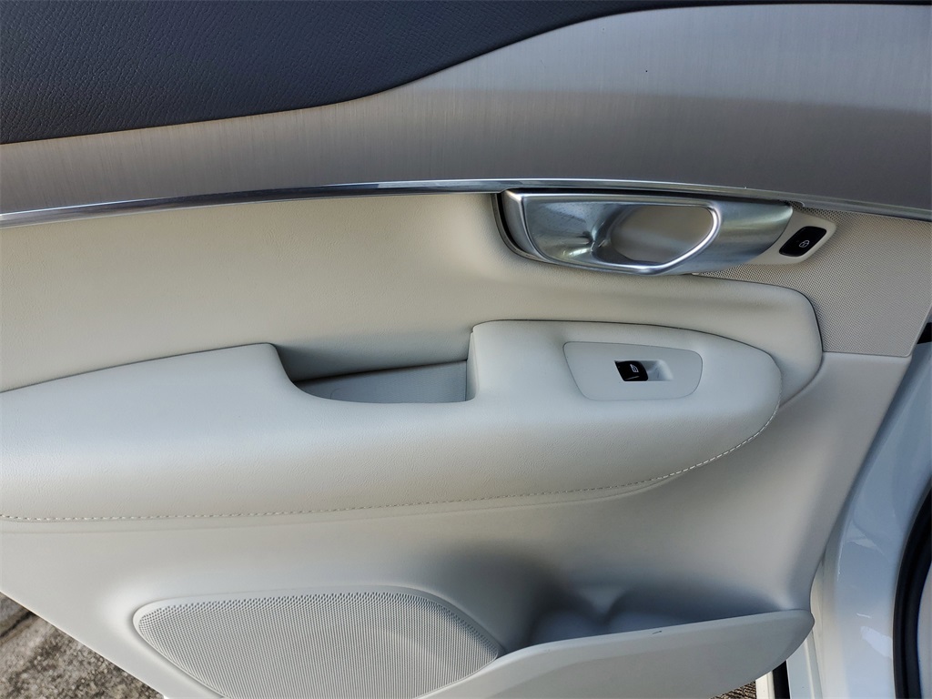 used 2024 Volvo XC90 car, priced at $36,995