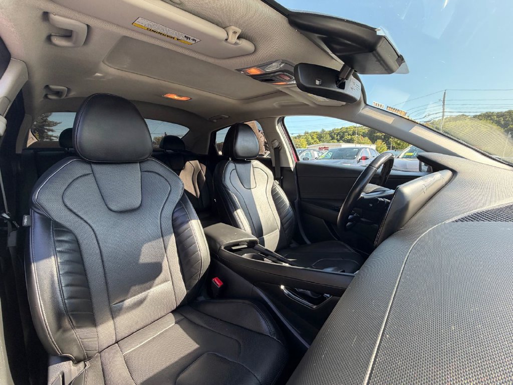 Used 2023 Hyundai Elantra Sedan