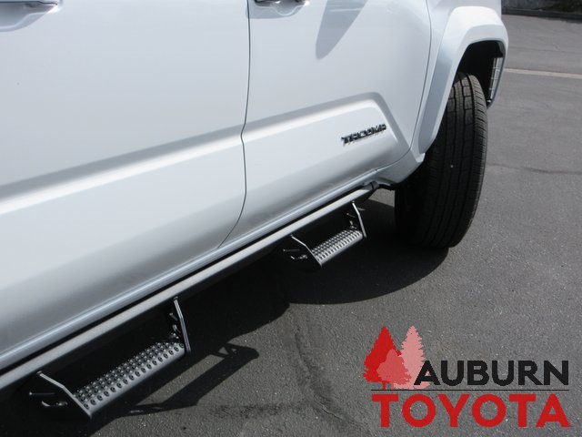 2025 Toyota Tacoma TRD Sport Double Cab photo 3