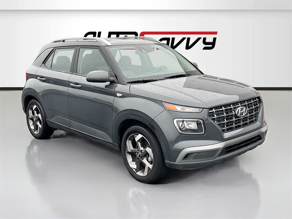 2024 Hyundai Venue SEL's photo