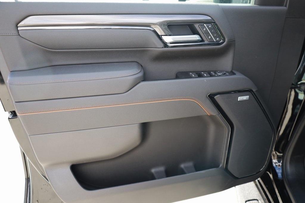 2026 Gmc Sierra 3500 HD AT4 photo 4