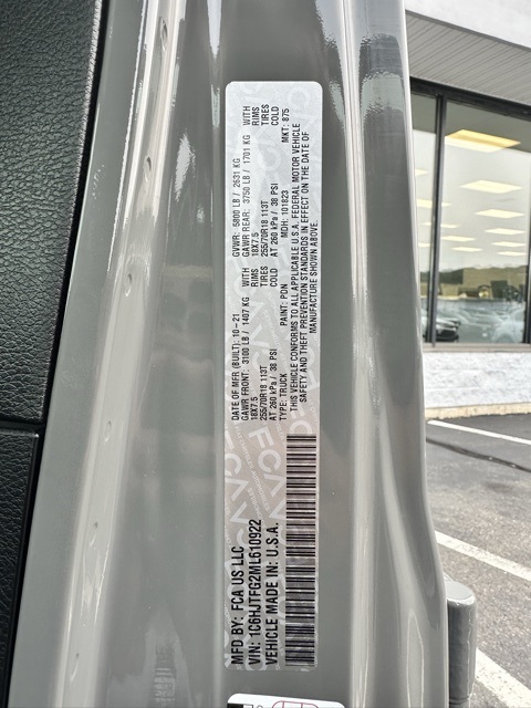 2021 Sting-Gray Clearcoat Jeep Gladiator Overland 4X4 Truck
