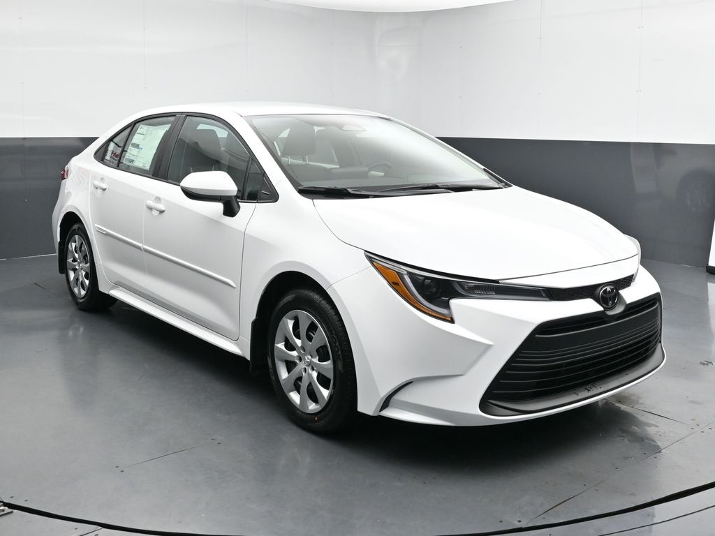 2026 Toyota Corolla LE photo 2