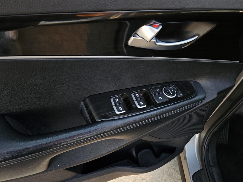 used 2019 Kia Sorento car, priced at $11,000