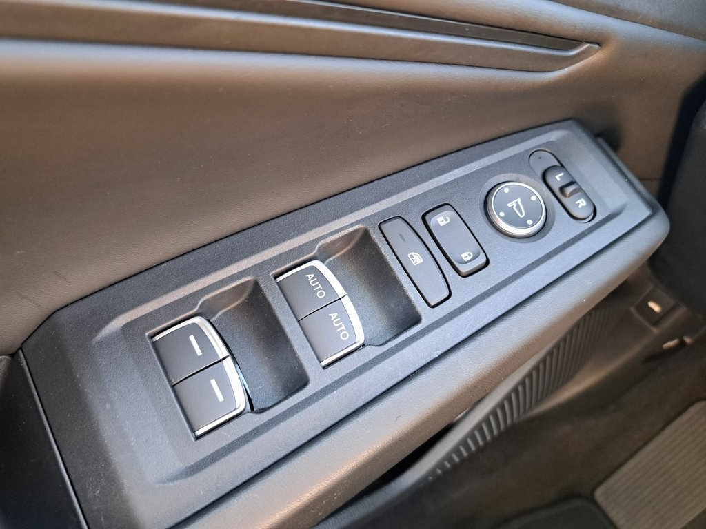 2024 Honda Accord EX Sedan 4 Dr. FWD 23