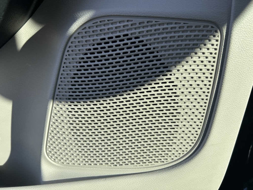 used 2024 Chrysler Pacifica car, priced at $26,000