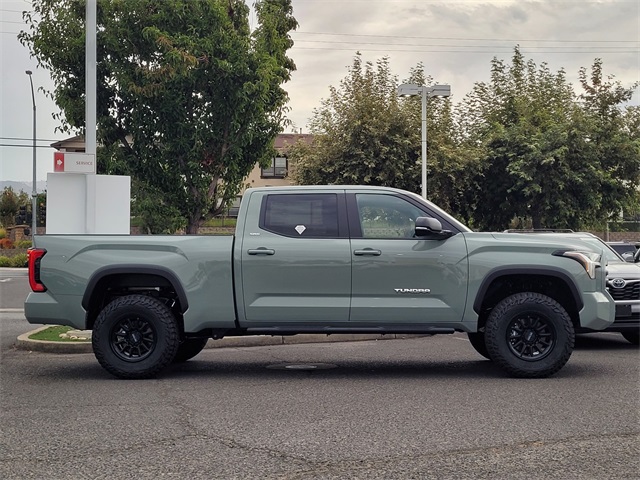 2026 Toyota Tundra SR5 CrewMax photo 4