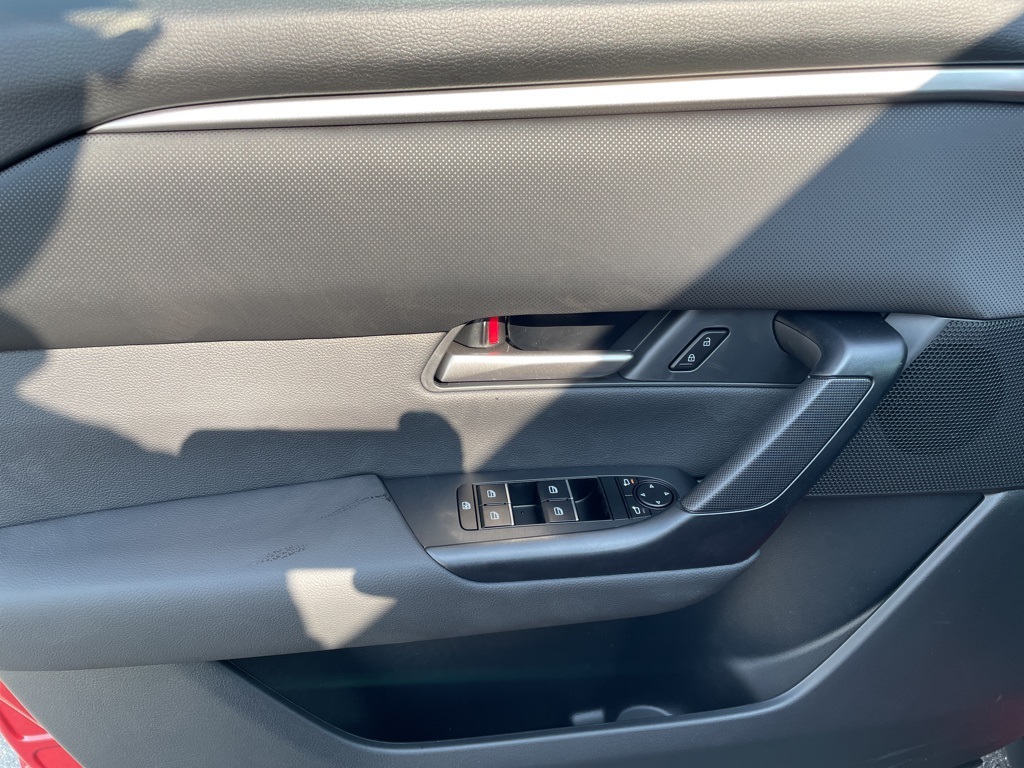 2025 Mazda CX-50 2.5 Select photo 10