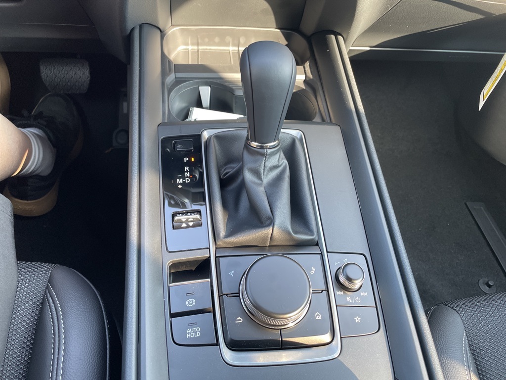 2025 Mazda CX-50 2.5 Select photo 18