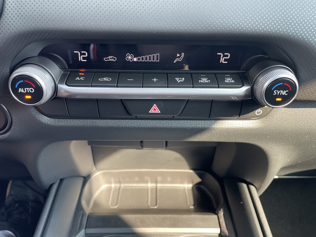 2025 Mazda CX-50 2.5 Select photo 22