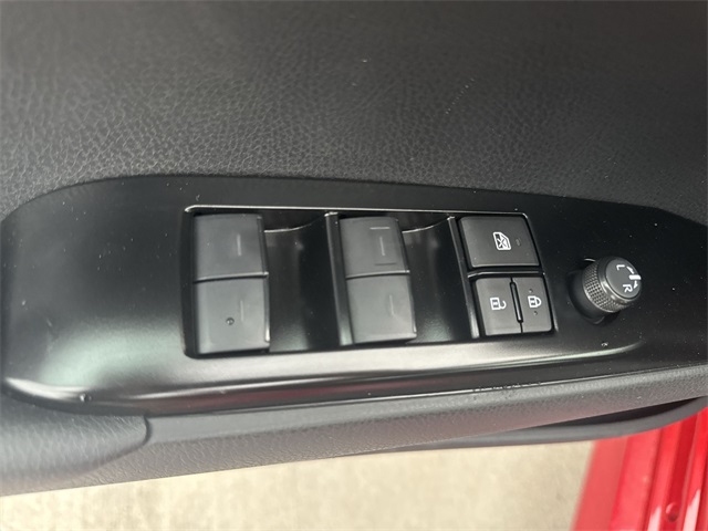 2025 Toyota Camry LE photo 10