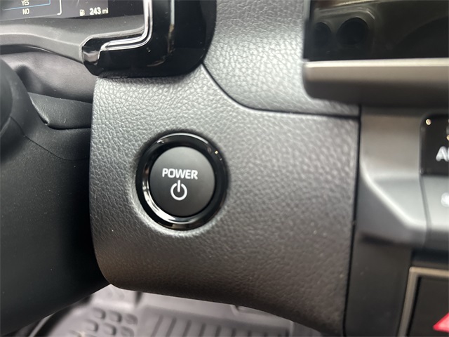 2025 Toyota Camry LE photo 15
