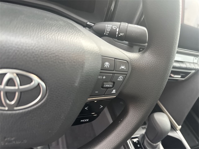 2025 Toyota Camry LE photo 18