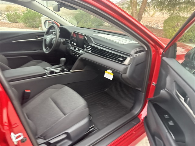 2025 Toyota Camry LE photo 27
