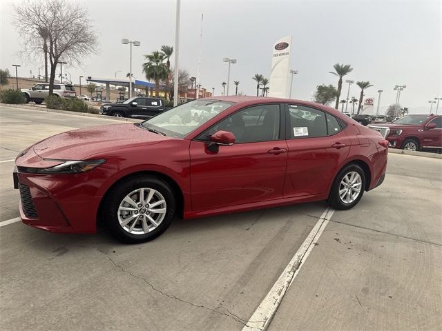 2025 Toyota Camry LE photo 8