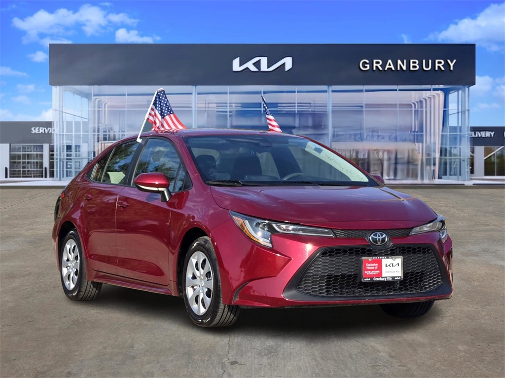 Used 2022 Toyota Corolla LE with VIN 5YFEPMAE7NP299602 for sale in Northfield, Minnesota