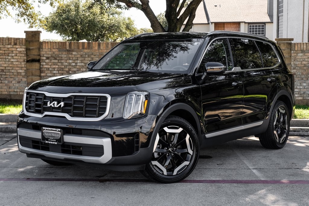 used 2023 Kia Telluride car, priced at $31,852