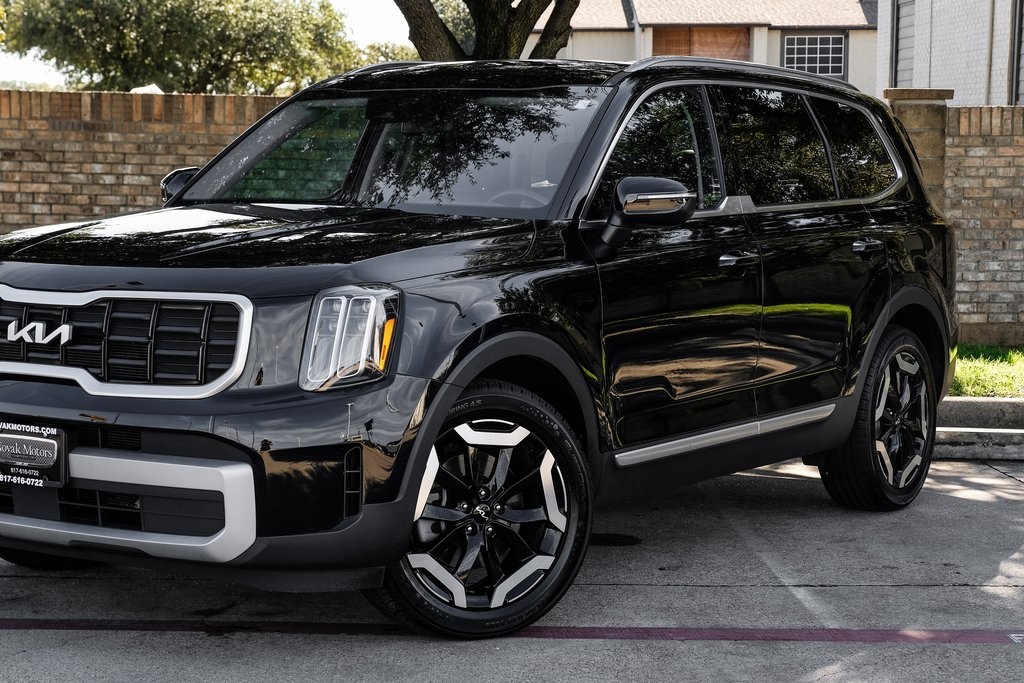used 2023 Kia Telluride car, priced at $31,852