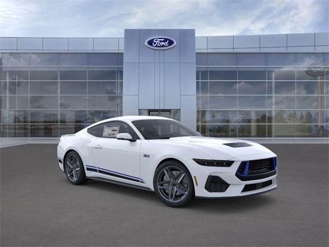 2025 Oxford White Ford Mustang RWD Coupe