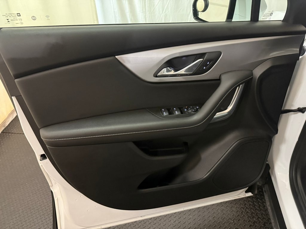 used 2025 Chevrolet Blazer car, priced at $24,507