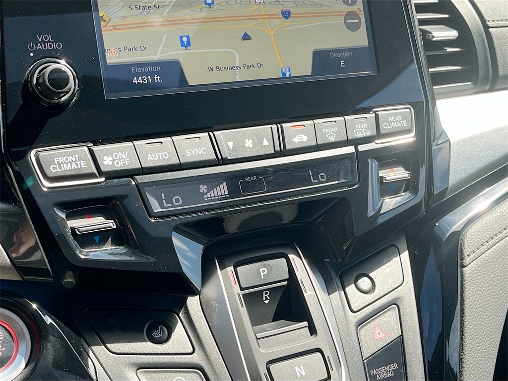 2024 Honda Odyssey Touring photo 14