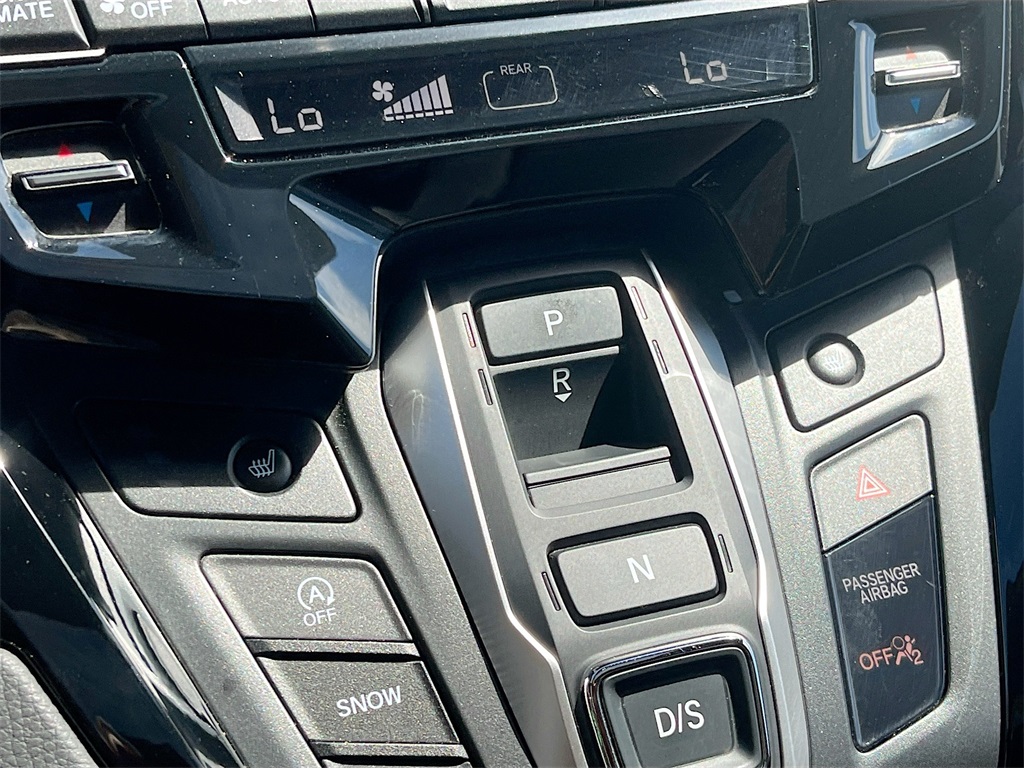 2024 Honda Odyssey Touring photo 18