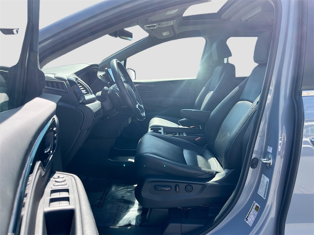 2024 Honda Odyssey Touring photo 19